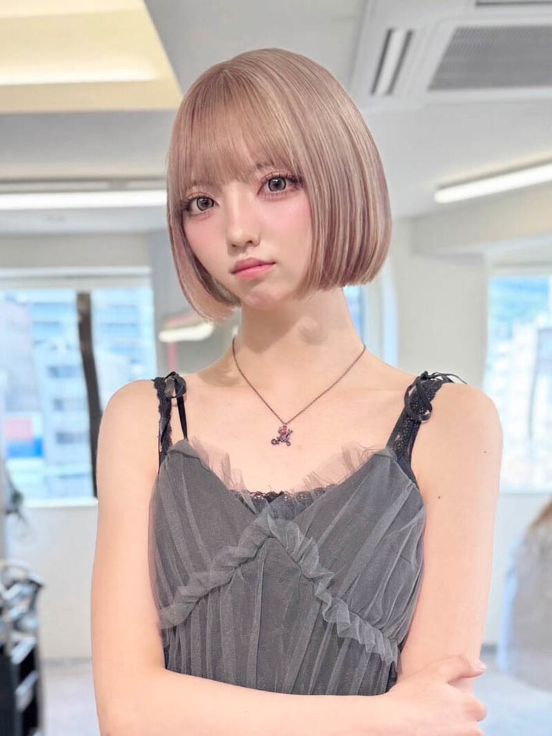 【Elsa the leap三宮】ホワイトベージュ切りっぱなしボブ